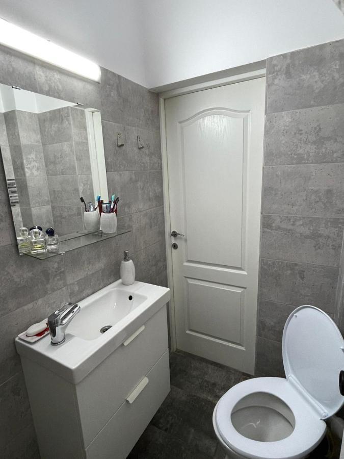 Apartamento Centru Charming New Apartament Piata Universitate Bucarest Exterior foto